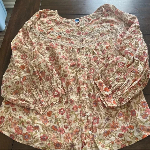Old Navy Tops - {Old Navy} Floral Long Sleeve Blouse - XXL